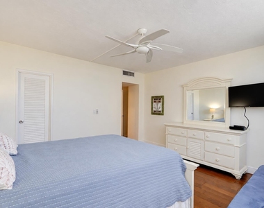4250 Galt Ocean Drive - Photo Thumbnail 30