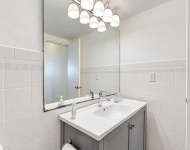 4250 Galt Ocean Drive - Photo Thumbnail 19