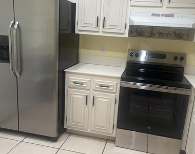 2614 Nassau Bend - Photo Thumbnail 5