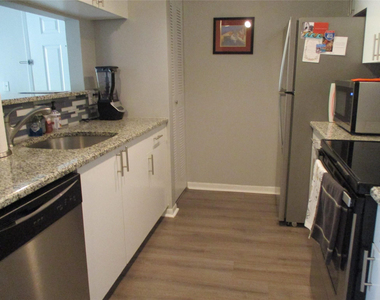 123 Yacht Club Way - Photo Thumbnail 1
