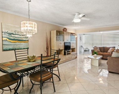 1001 Flame Vine Avenue - Photo Thumbnail 8