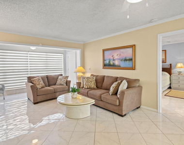 1001 Flame Vine Avenue - Photo Thumbnail 11