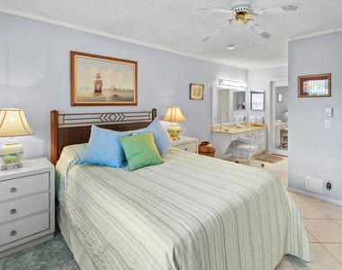 1001 Flame Vine Avenue - Photo Thumbnail 14