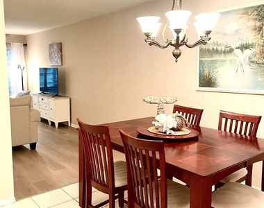 2929 Se Ocean Boulevard - Photo Thumbnail 8