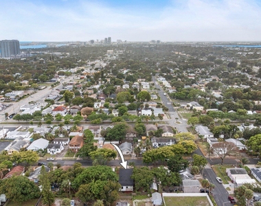 633 55th Street - Photo Thumbnail 24