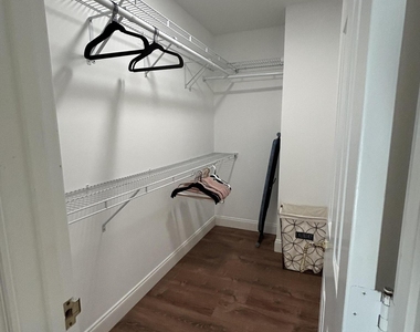 13383 Bedford Mews Court - Photo Thumbnail 11