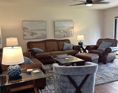13383 Bedford Mews Court - Photo Thumbnail 21