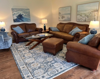 13383 Bedford Mews Court - Photo Thumbnail 18