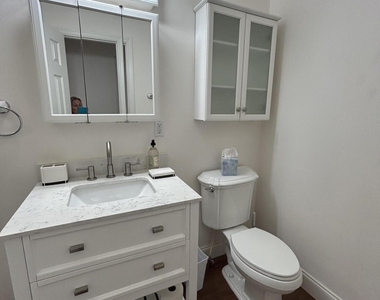 13383 Bedford Mews Court - Photo Thumbnail 5