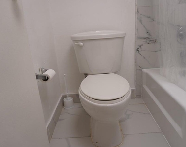 1250 Ne 125th Street - Photo Thumbnail 11