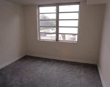 1250 Ne 125th Street - Photo Thumbnail 13