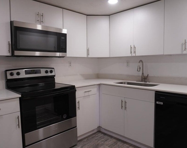 1250 Ne 125th Street - Photo Thumbnail 6