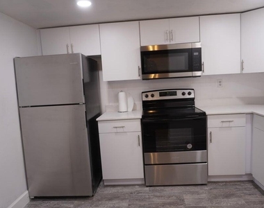 1250 Ne 125th Street - Photo Thumbnail 4