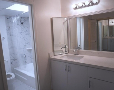 1250 Ne 125th Street - Photo Thumbnail 9