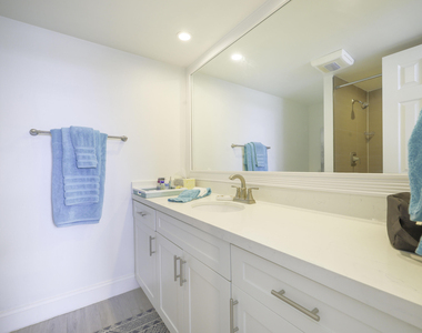 601 N Ocean Boulevard - Photo Thumbnail 8