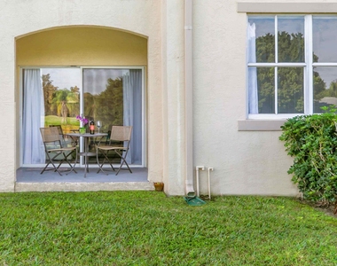 2040 Greenview Shores Boulevard - Photo Thumbnail 3