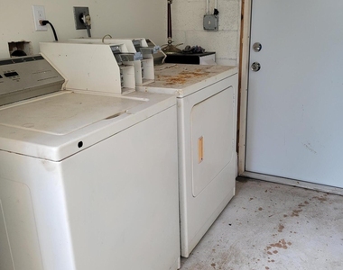2227 Monroe Street - Photo Thumbnail 6
