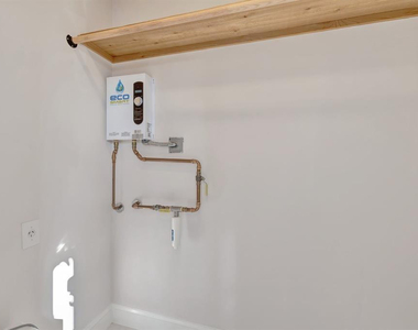 2400 Ne 33rd Avenue - Photo Thumbnail 18