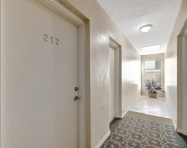 2400 Ne 33rd Avenue - Photo Thumbnail 22
