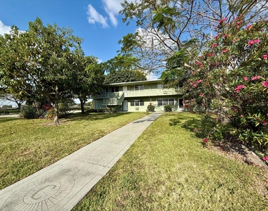 62 Easthampton C - Photo Thumbnail 12