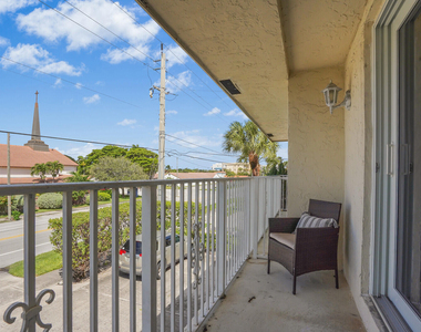 584 Se 20th Avenue - Photo Thumbnail 24