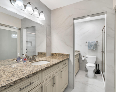 584 Se 20th Avenue - Photo Thumbnail 18