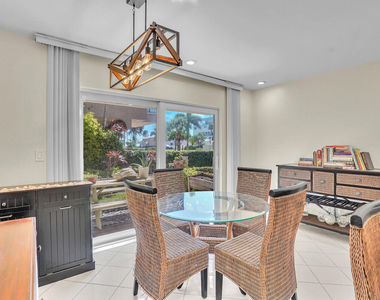 584 Se 20th Avenue - Photo Thumbnail 14