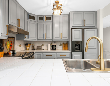 584 Se 20th Avenue - Photo Thumbnail 11