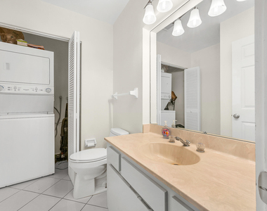 584 Se 20th Avenue - Photo Thumbnail 25