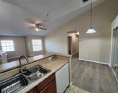 14905 Pleasant Bay Lane - Photo Thumbnail 10