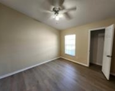 14905 Pleasant Bay Lane - Photo Thumbnail 13