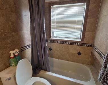 1351 Nw 94th Way - Photo Thumbnail 11
