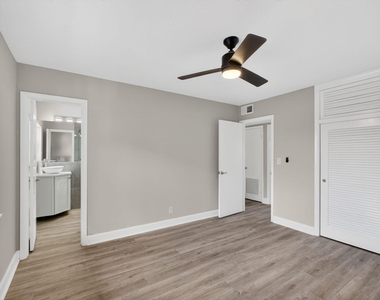 624 Southwind Circle - Photo Thumbnail 13