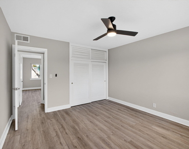 624 Southwind Circle - Photo Thumbnail 14