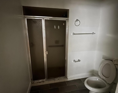 1886 Se Boma Avenue - Photo Thumbnail 16
