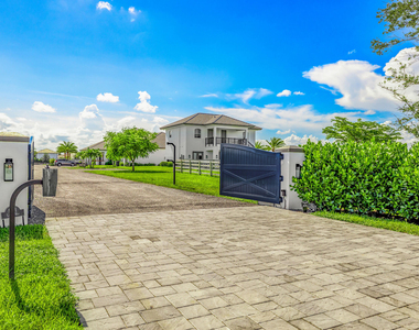 5181 Lasso Way - Photo Thumbnail 15