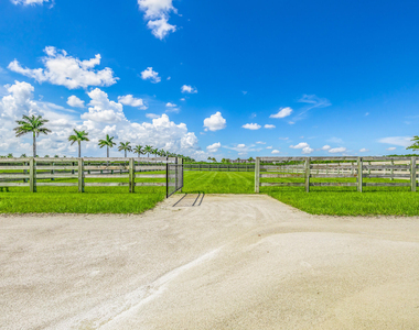 5181 Lasso Way - Photo Thumbnail 14