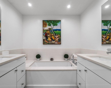 2320 Las Casitas Drive - Photo Thumbnail 14