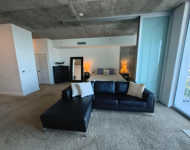 300 S Australian Avenue - Photo Thumbnail 26
