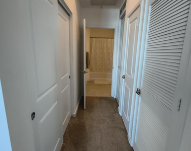 300 S Australian Avenue - Photo Thumbnail 31