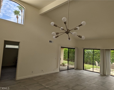200 E Racquet Club Road - Photo Thumbnail 3