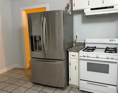 4616 W 152nd Street - Photo Thumbnail 1