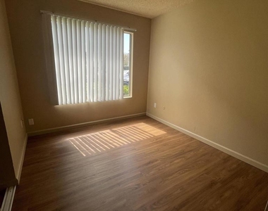 1729 Hollister Street - Photo Thumbnail 11