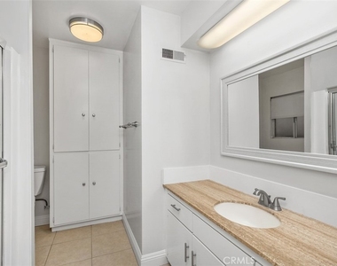 2512 Ocean Boulevard - Photo Thumbnail 7