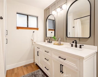 24656 Bernard - Photo Thumbnail 20