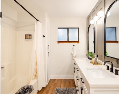 24656 Bernard - Photo Thumbnail 35