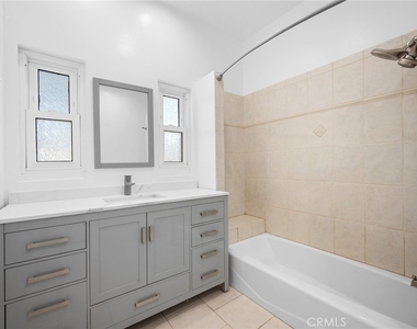 1635 Grandview Avenue - Photo Thumbnail 15