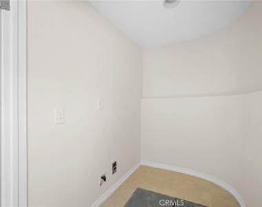1635 Grandview Avenue - Photo Thumbnail 25