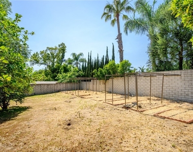 1635 Grandview Avenue - Photo Thumbnail 33