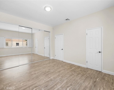 1635 Grandview Avenue - Photo Thumbnail 17
